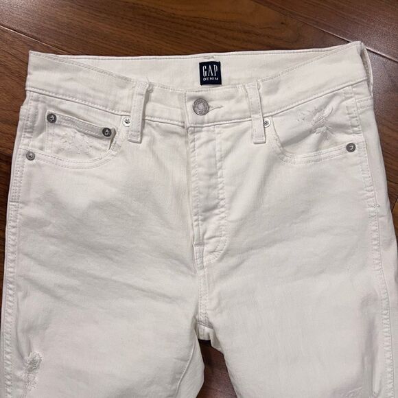 Gap women’s white jeans - Picture 4 of 11